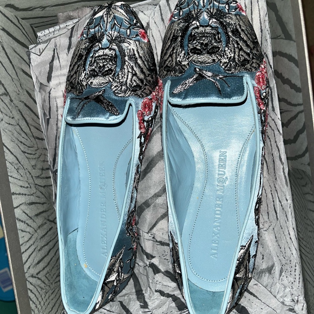 Alexander McQueen Black and Blue Embroidered Flats